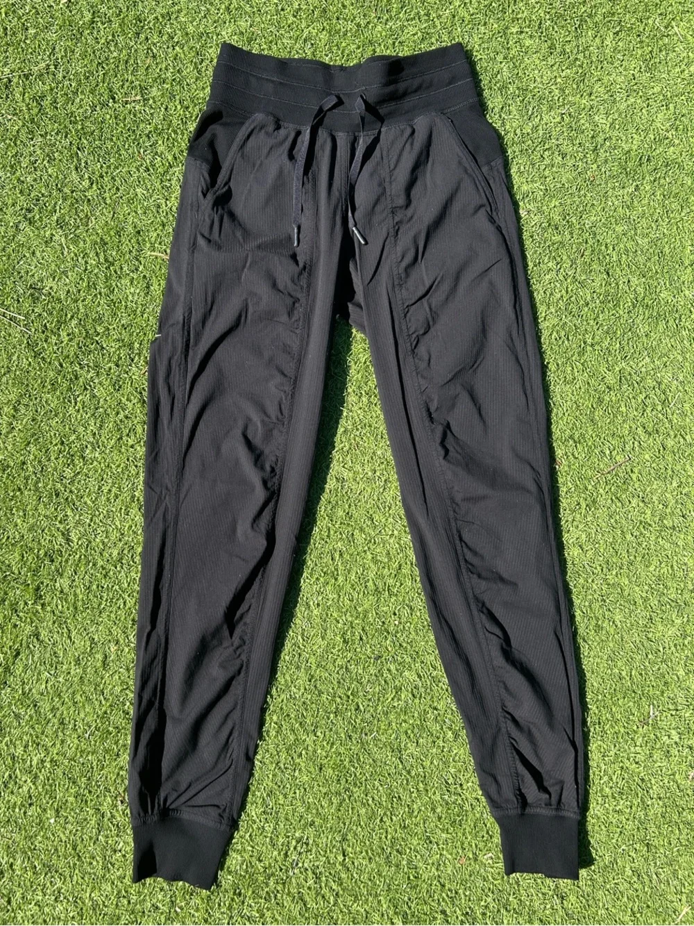 Lululemon Black Jogger Pants - Comfortable Athletic Fit